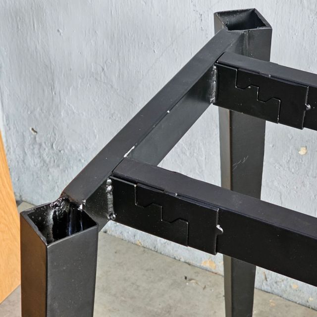 Chân sắt lắp ráp cho bàn 140x60cm hệ Tứ Giác Côn CBHD003