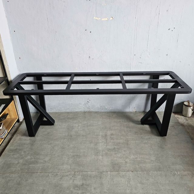 Chân sắt cho bàn ăn sơn tĩnh điện CHBBA044