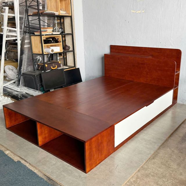 Giường ngủ 140cm gỗ cao su có hộc kéo - GN68050