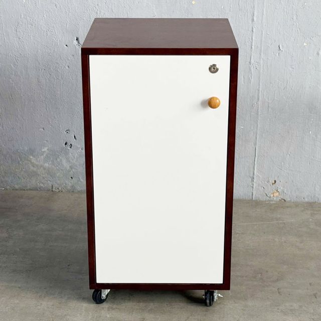 Tủ cá nhân di động 3 ngăn gỗ tự nhiên TCN68037