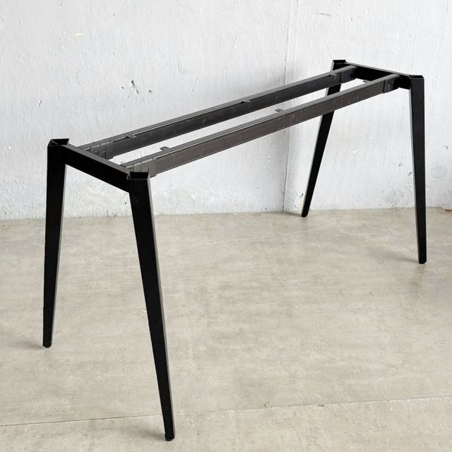 Bàn Gaming 140x60cm gỗ Cao Su chân sắt Tứ Giác Côn - GD68097