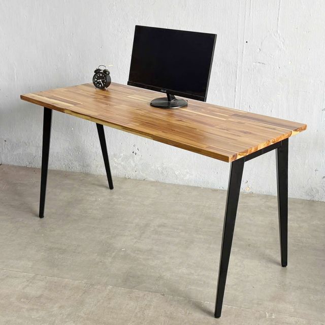 Bàn làm việc Gỗ Tràm 140x60cm chân hệ Tứ Giác Côn - HBDI014