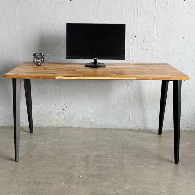 Bàn làm việc Gỗ Tràm 140x60cm chân hệ Tứ Giác Côn - HBDI014