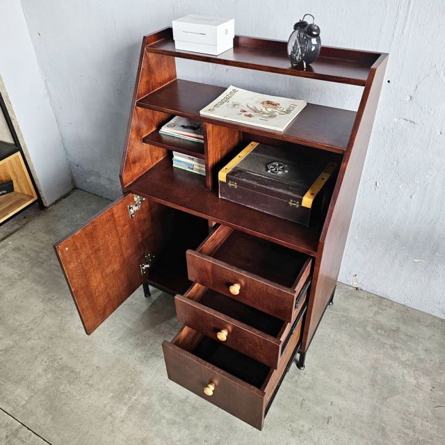 Tủ trang trí có ngăn kéo 80x40x110cm gỗ cao su KTB68146