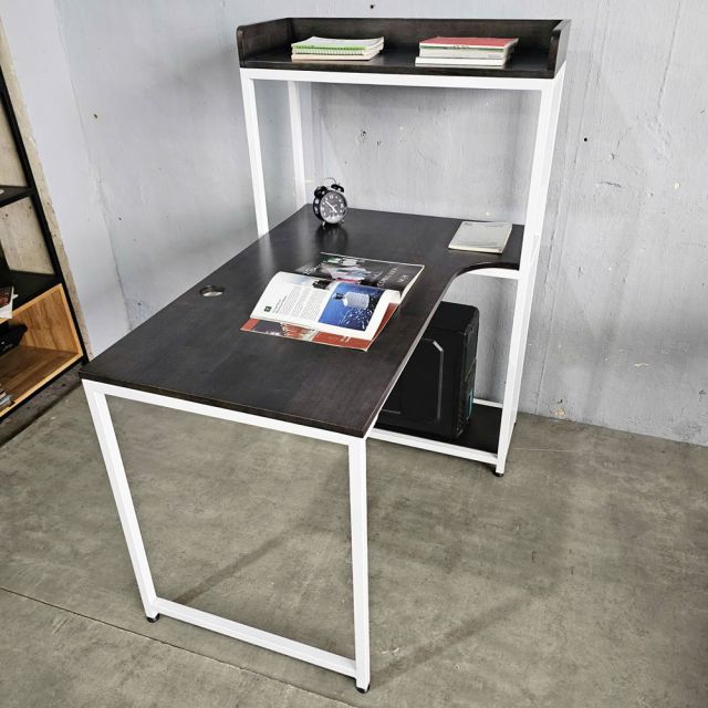 Bàn góc L liền kệ 110x80x130cm gỗ cao su CD68034