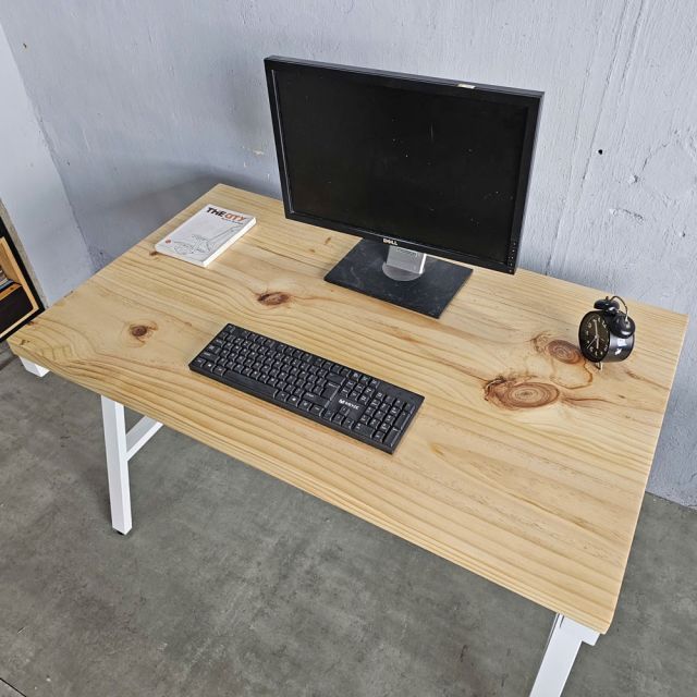 Bàn đơn giản SimpleDesk gỗ thông dày 45mm ( 60x120x75cm)