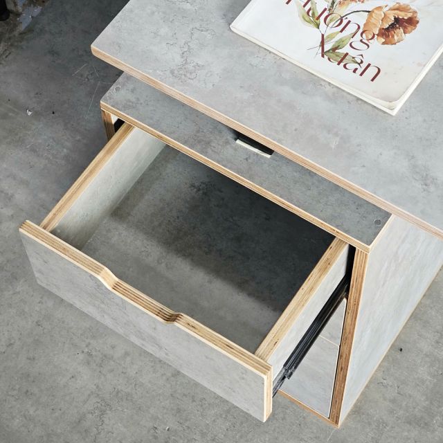Bàn làm việc gác tủ 160x55cm gỗ plywood hệ CONE HBCO070