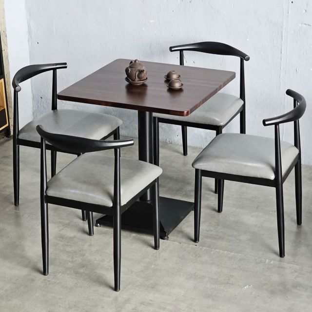 Combo bàn cafe vuông 70x70cm và 4 ghế Bull sắt CBCF319