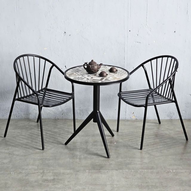 Combo bàn tròn mặt gạch bông và 2 ghế cafe sắt CBCF316