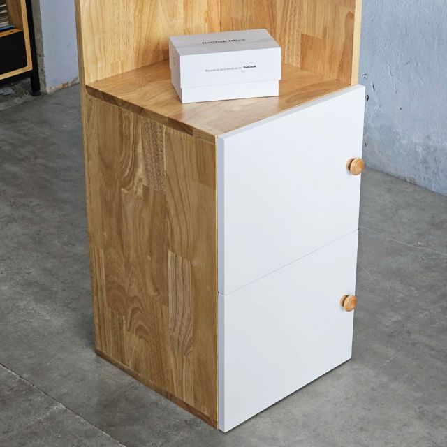 Kệ tủ góc tường 30x30x140cm gỗ cao su KGT68008