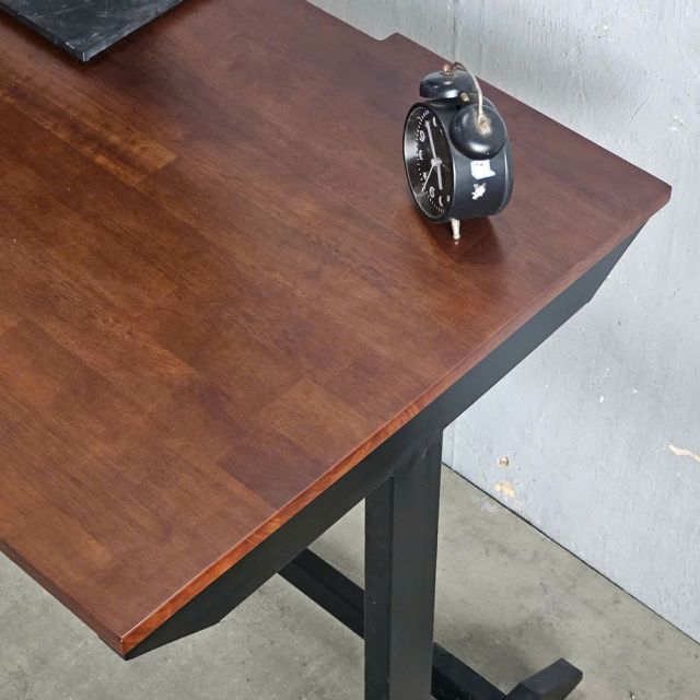 Bàn Gaming góc L 140x100cm gỗ cao su chân sắt lắp ráp GD68102