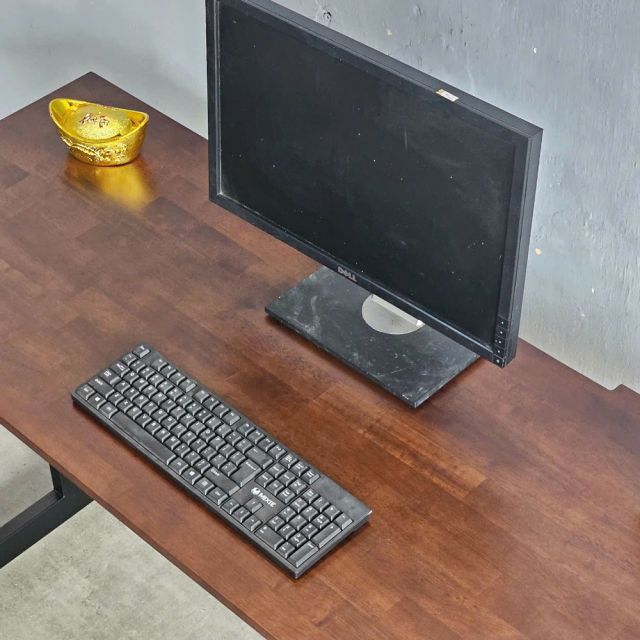 Bàn Gaming góc L 140x100cm gỗ cao su chân sắt lắp ráp GD68102