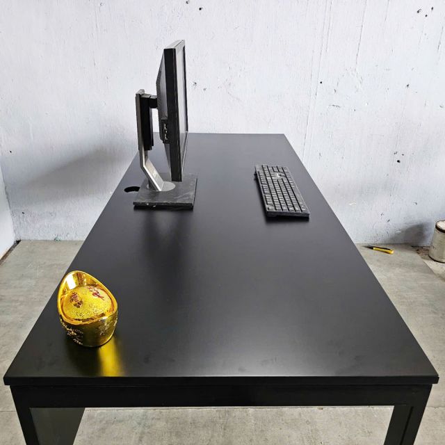 Bàn giám đốc có tủ di động 160x70cm gỗ cao su HBRT106