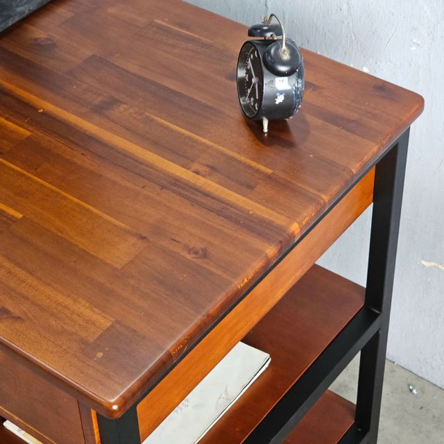 Bàn làm việc có ngăn kéo 140x60cm gỗ tràm BD68142