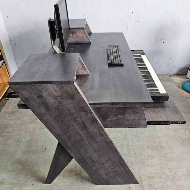 Bàn phòng thu Studio 150x90x100cm gỗ cao su SD68021