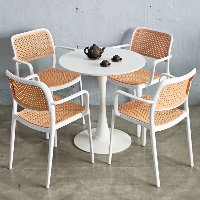 Combo bàn tròn mặt đá 70cm và 4 ghế nhựa CBCF321