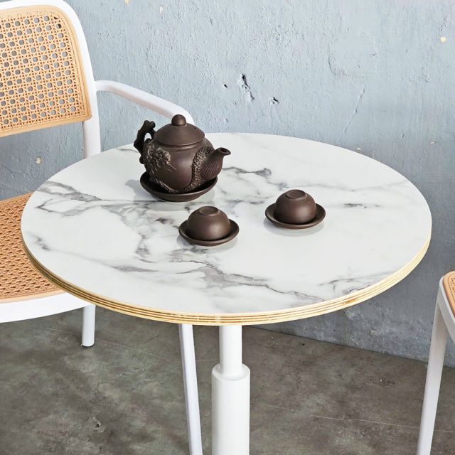 Combo bàn cafe tròn 60cm và 2 ghế nhựa CBCF320