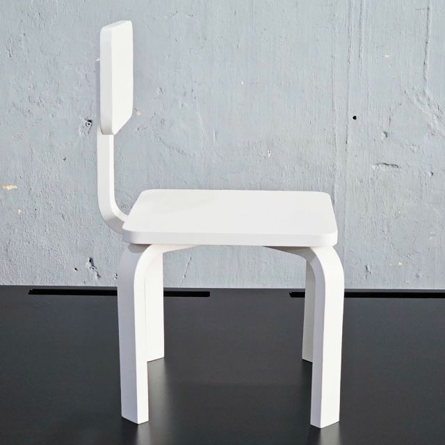 Ghế trẻ em gỗ cao su màu trắng GTE005