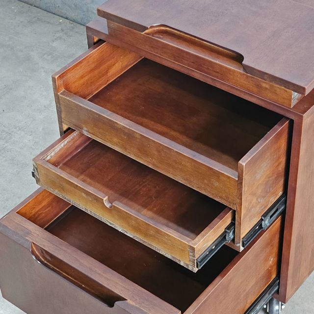 Tủ đầu giường giấu tiền 50x40x56cm gỗ cao su TDG68054