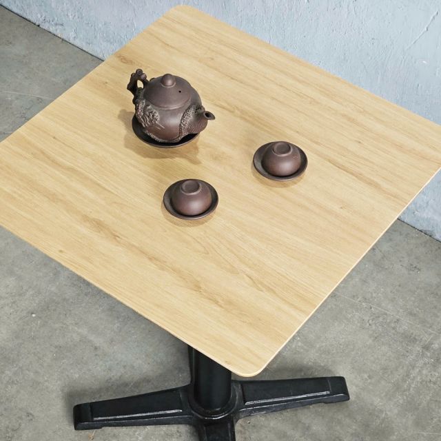 Bàn cafe vuông 60x60cm gỗ plywood chân sắt đúc CFD68256