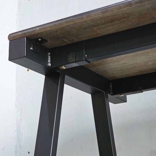 Bàn làm việc 160x60cm gỗ cao su chân sắt Aconcept HBAC026