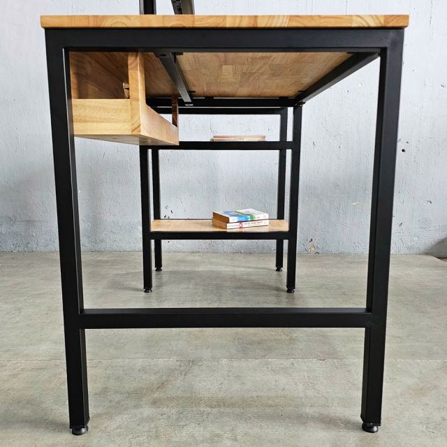 Bàn làm việc liền kệ 120x60cm gỗ cao su FD68072
