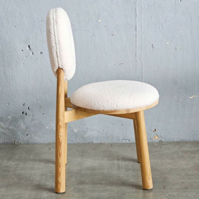 Ghế Donut gỗ Ash vải lông cừu GCF301