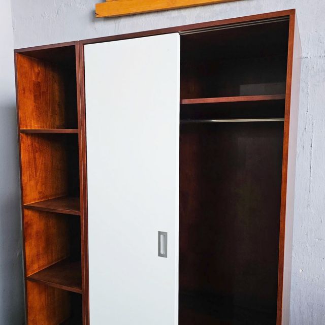 Tủ quần áo cửa lùa 130x55x200cm gỗ cao su KQA68067