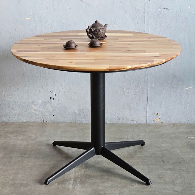 Bàn tròn 100cm gỗ tràm chân sắt BA68223