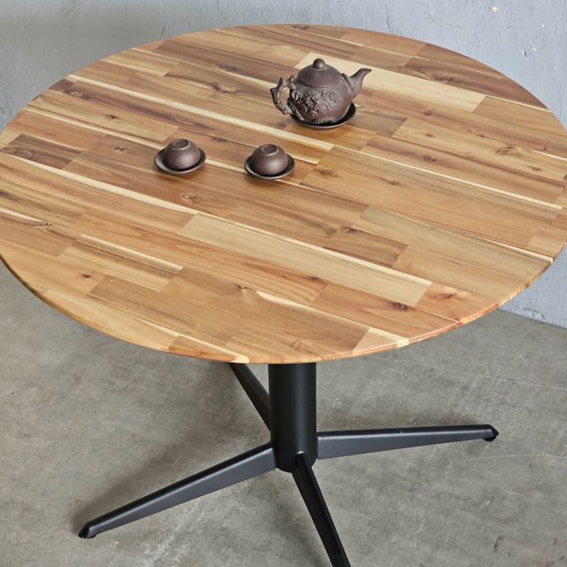 Bàn tròn 100cm gỗ tràm chân sắt BA68223