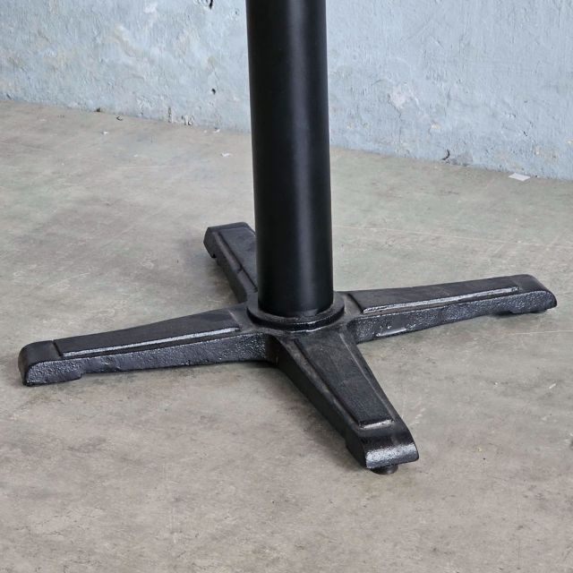Bàn ngoài trời 70x70cm gỗ tràm chân sắt đúc CFD68258