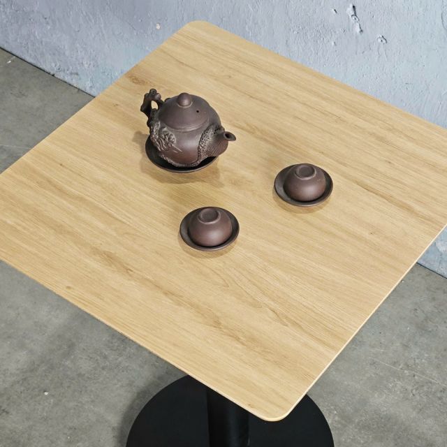 Bàn cafe vuông 60x60cm gỗ plywood chân sắt tròn CFD68257