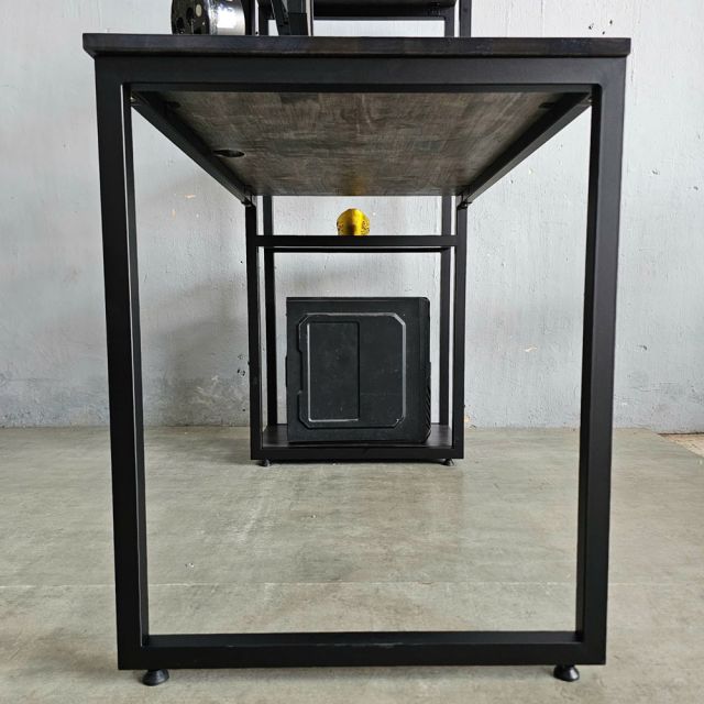 Bàn máy tính UBAN liền kệ sách 134x60x132cm gỗ