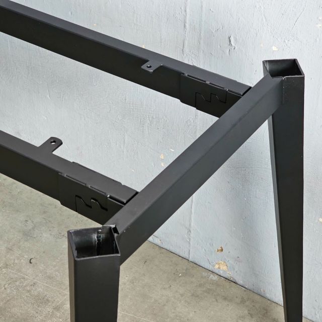 Chân sắt lắp ráp cho bàn 160x70cm hệ Tứ Giác Côn CBHD006