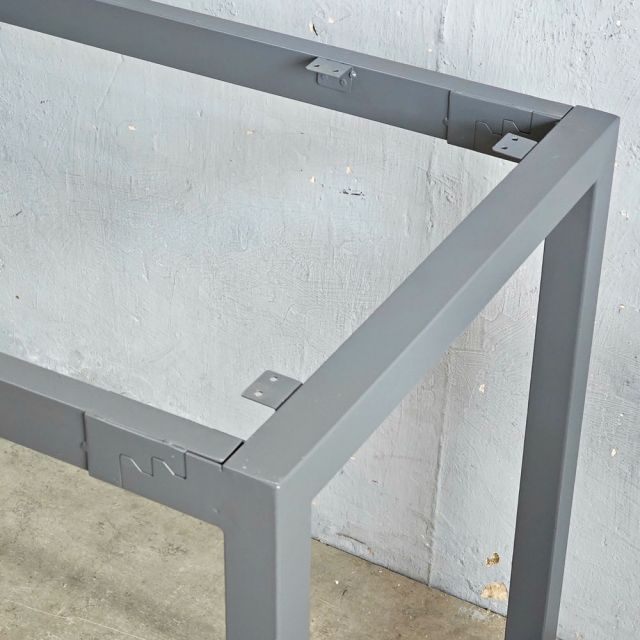 Chân sắt lắp ráp cho bàn 120x60cm hệ URA HCUR001