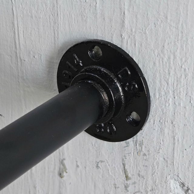 Sào móc quần áo ống nước gắn tường