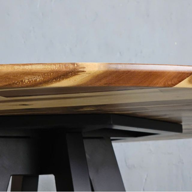 Bàn ăn tròn 120x120cm gỗ tràm chân sắt BA68227