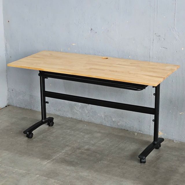 Bàn đào tạo mặt gấp 140x60cm gỗ cao su SPD68244