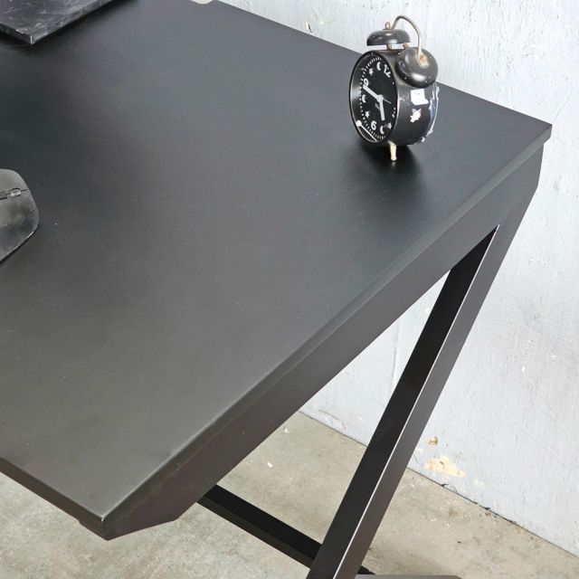 Bàn Gaming 140x70cm gỗ cao su chân lắp ráp GD68104