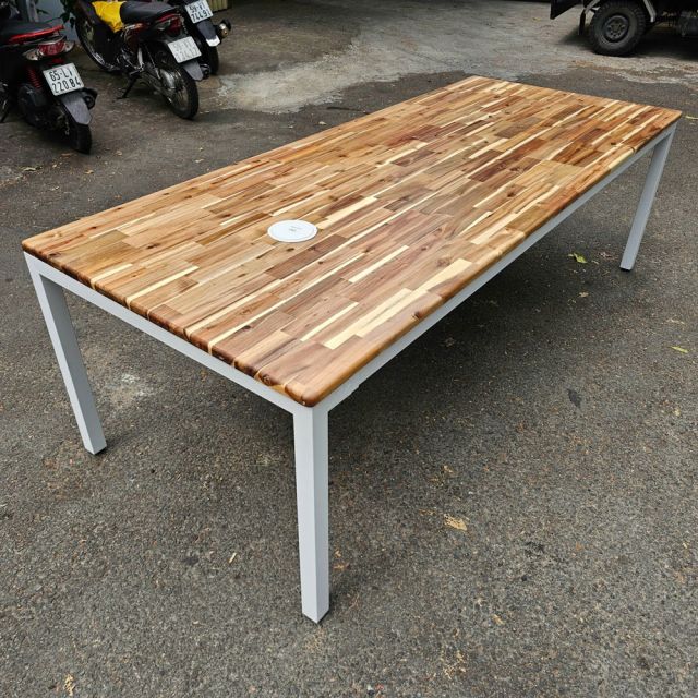 Bàn chữ nhật 240x100cm gỗ tràm chân sắt hệ UConcept HBUC064