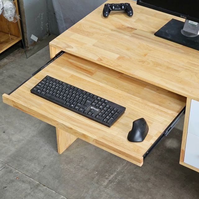 Bàn máy tính có ngăn kéo 110x60cm gỗ cao su COD68060
