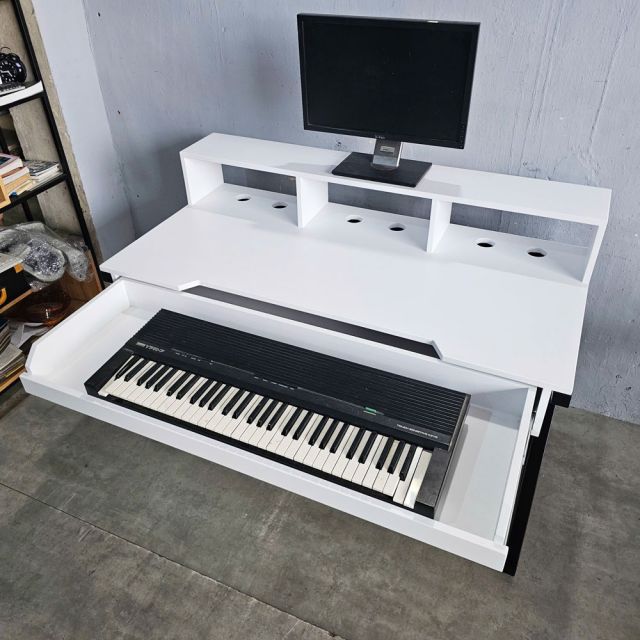 Bàn phòng thu Studio 140x70x100cm gỗ cao su SD68026