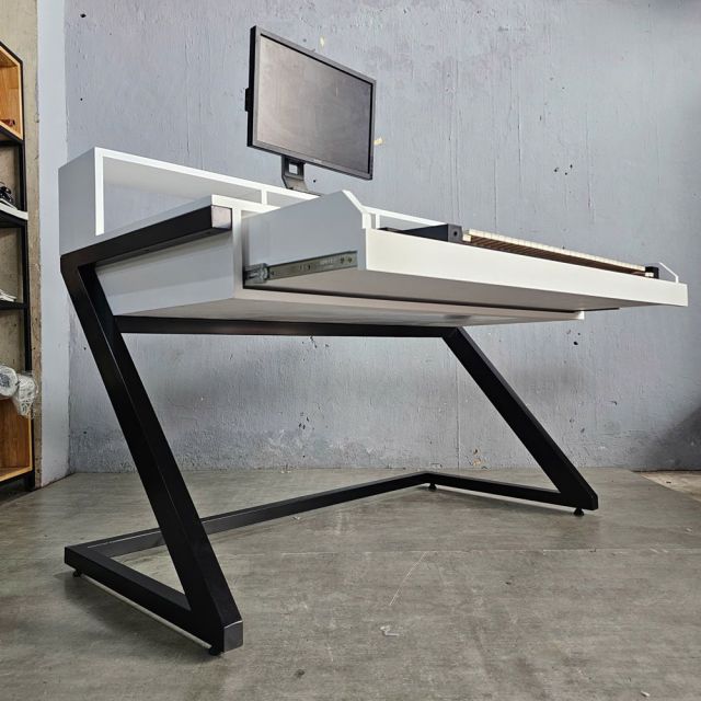 Bàn phòng thu Studio 140x70x100cm gỗ cao su SD68026