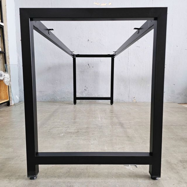Chân sắt lắp ráp cho bàn 180x60cm hệ URA HCUR005