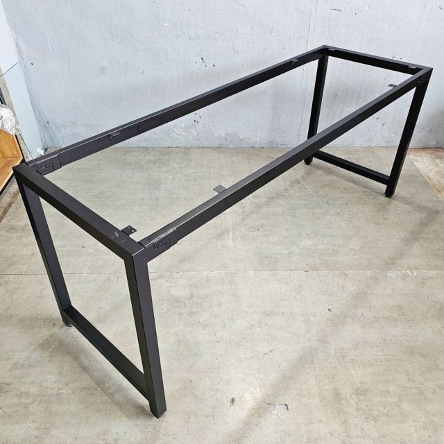 Chân sắt lắp ráp cho bàn 180x60cm hệ URA HCUR005