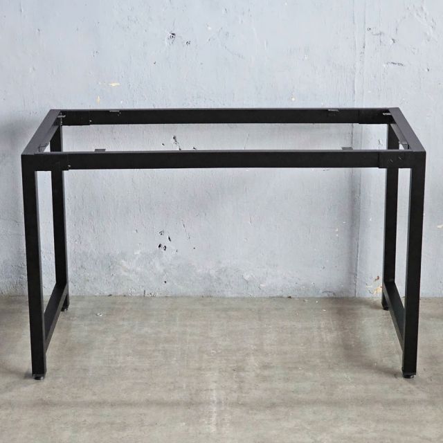 Chân sắt lắp ráp cho bàn 120x60cm hệ URA HCUR001