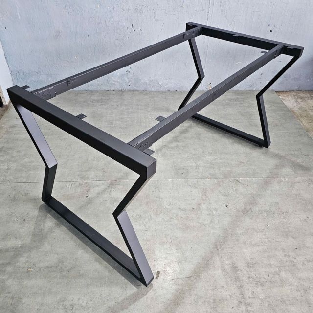 Chân sắt lắp ráp 140x80cm hệ Mconcept HCMC030