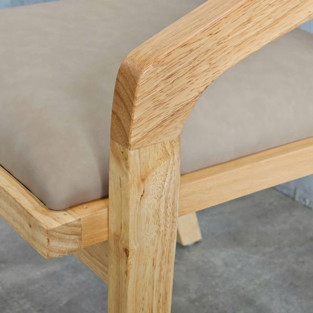 Ghế lưng tựa gỗ cao su bọc nệm GCF194