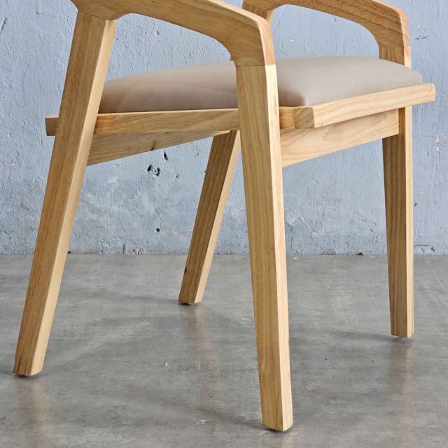 Ghế lưng tựa gỗ cao su bọc nệm GCF194