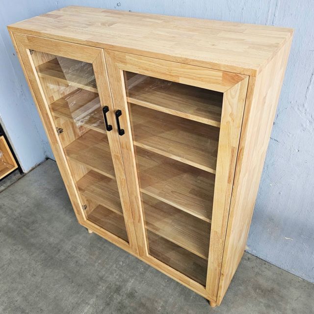Tủ kính 2 cánh 100x35x160cm gỗ cao su KTB68207